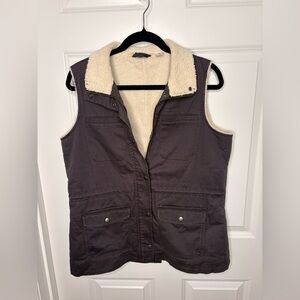 L.L.Bean Sherpa Lined Utility Vest – Size Small